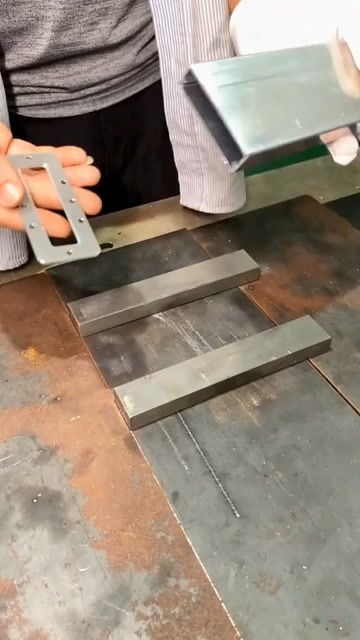 薄板金屬加工在五金建材與門窗行業(yè)中的應(yīng)用與工藝革新